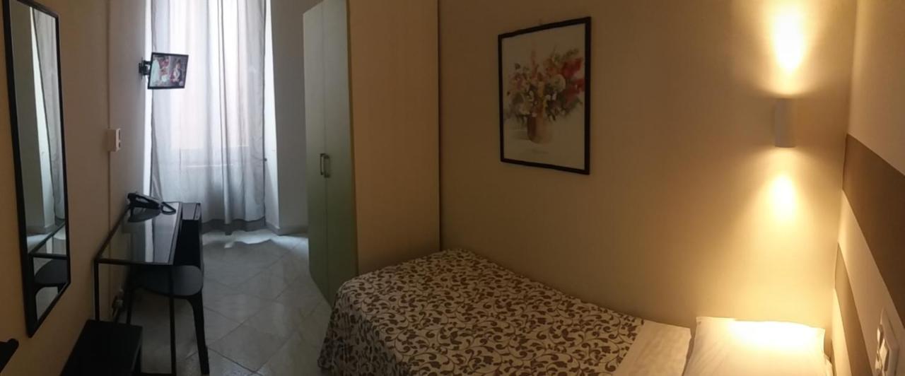 Hotel Malibu Споторно Екстер'єр фото