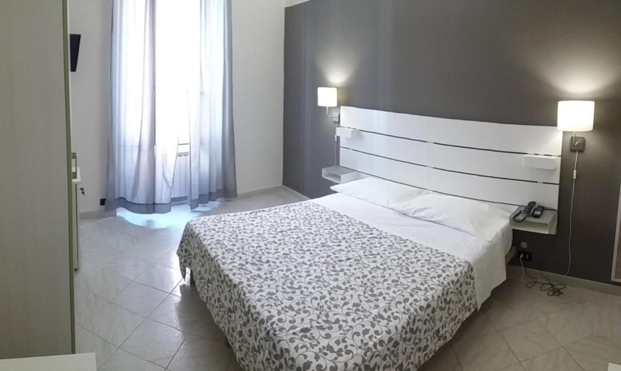 Hotel Malibu Споторно Екстер'єр фото