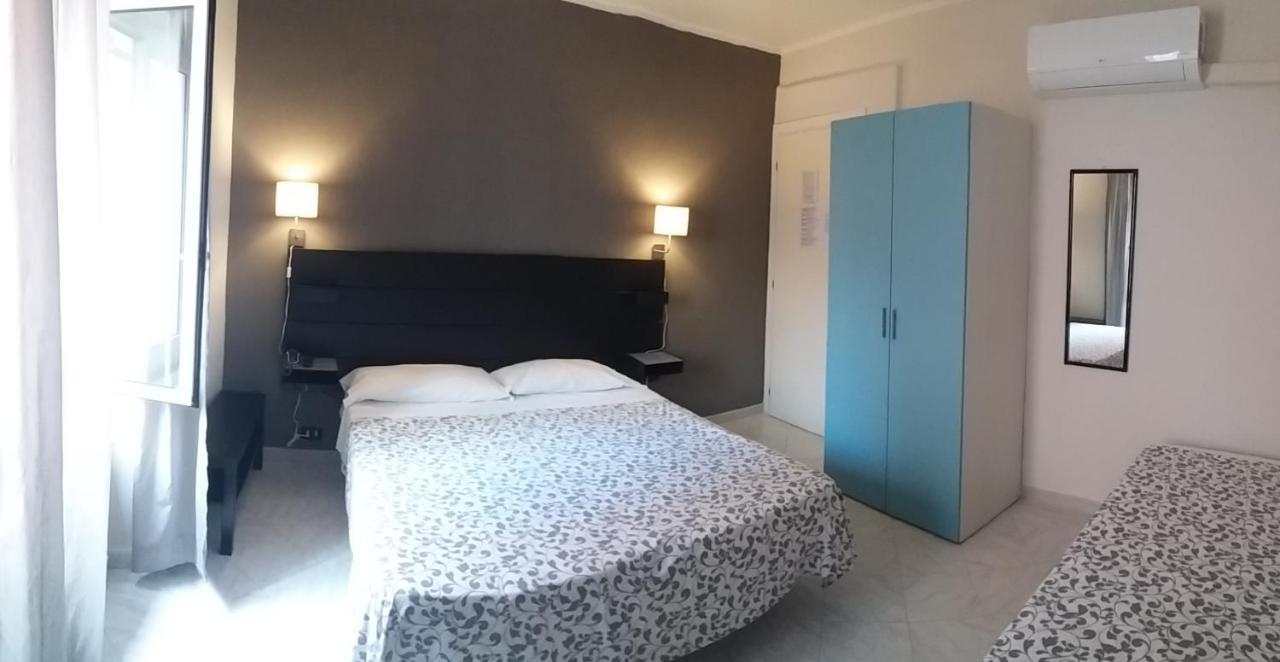 Hotel Malibu Споторно Екстер'єр фото